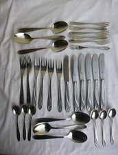 WMF Cromargan Wien 30-tlg. Menübesteck in sehr gutem neuwertigem Zustand