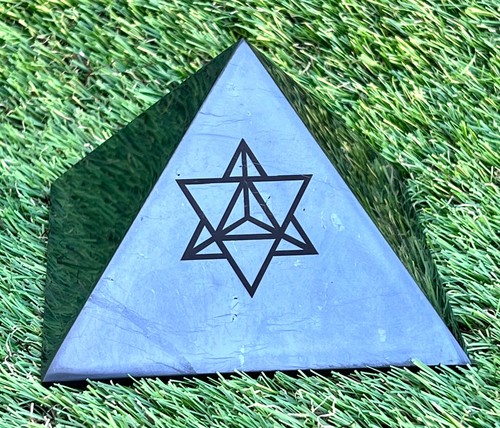 Schungit shungit pyramide - ,