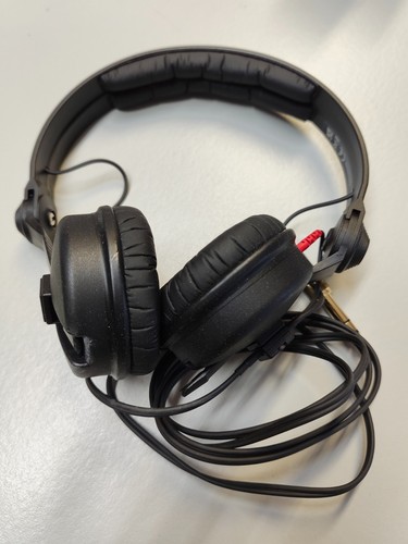 Sennheiser plus on ear - hd, 25