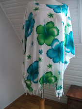 Qualitätsponcho /Srandkleid -