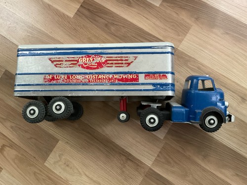 Wyandotte grey van - van, truck