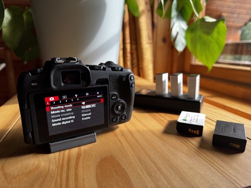 Canon eos vollformat dslm - canon,