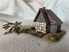 Diorama Altes Landhaus mit Schuppen mit schöner Ausstattung gealtert Spur N (792