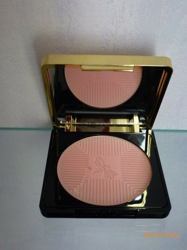 Jafra royal jelly luxury - luxury, blush