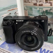 Sony Alpha A6000 24.3MP