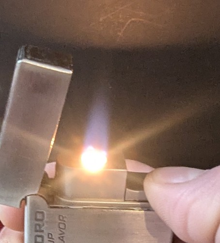 Marlboro light with flavor - up,