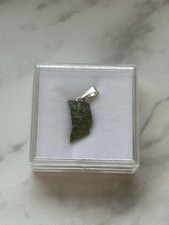 Natürlicher Moldavit Rohstein