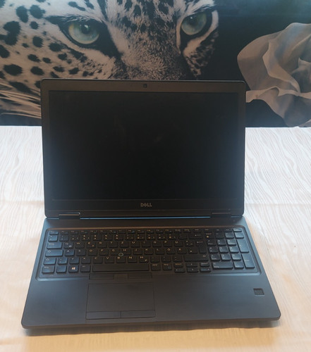 Dell latitude 5580 - latitude,