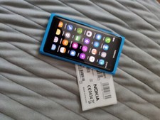 Nokia  N9 - 16GB - Magenta (Ohne Simlock) Smartphone