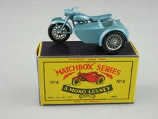 04c Triumph T110 & Side Car - 31718 Matchbox Regular Wheels