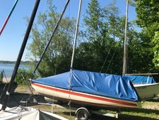 Conger Jolle mit Trailer und E- Motor u. 2 Accus gut erhalten und gepflegt 