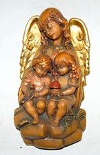 Farbige Holzfigur Engel mit