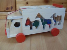  @ HOLZ @ großer Bus mit Figuren @