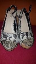 Highheels/Pumps, Sandalen, Gr. 38, Schlangenmuster, Riemchen, Peeptoes, Kork