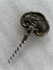 Antik Korkenzieher Motiv Weinreben Weinranken naturalistisch Weinflasche Öffner