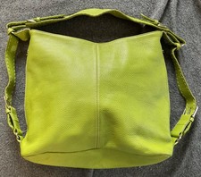 Raumwunder in knalligem