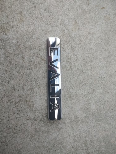 Emblem logo nissan evalia - nissan,