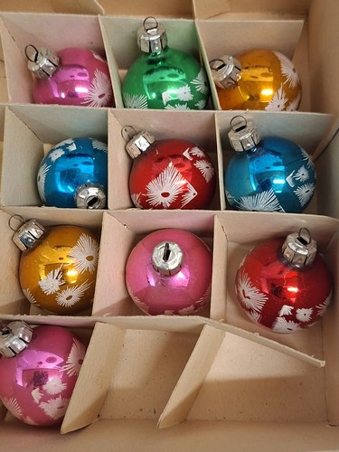Weihnachtskugeln - 10,
