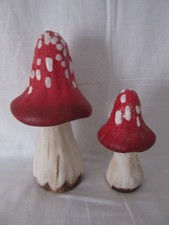 2 schöne größere Fliegenpilze  für Advents-u.Weihnachtsdeko, 16+23cm, Keramik