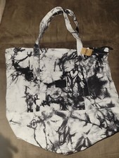 Large Black & White Cotton