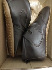 Hausschuh Pom Pom neu LEDER