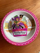 QUALITY STREET MACKINTOSH'S DOSE * LEER * TOP * VINTAGE * Inhalt 432 Gramm