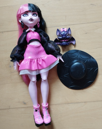 Monster high puppe - monster,