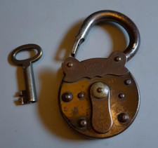  Vorhängeschloss mit