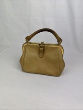 Goldpfeil Vintage Handtasche – Echtleder Beige – Klassisch & Edel