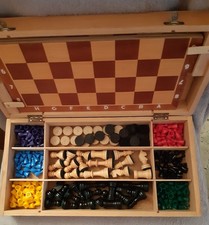 Spiele-Box, Holzkasten, Schach, Dame, Mühle, Halma, Mensch ärger dich nicht