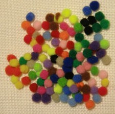 110 Mini Pompons, 3 - 4 mm Ø,  Basteln für Miniaturszenen u. Puppenhaus, bunt