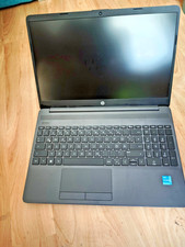 HP 250 G8 SP Intel Core i3-1115G4 39,6cm 15,6Zoll FHD 8GB 512GB SSD WLAN