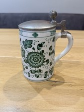Bierkrug mit Zinndeckel