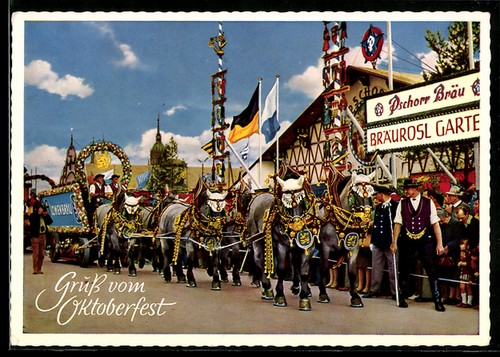 Fröhliche gesellschaft mit - fröhliche,