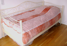 Tagesbett day bed Metall weiß inkl. Lattenrost, Matratze und Tagesdecke/Kissen