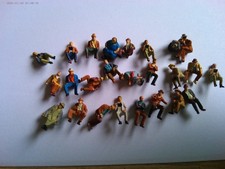 Spur HO..25 sitzende Personen.......OK