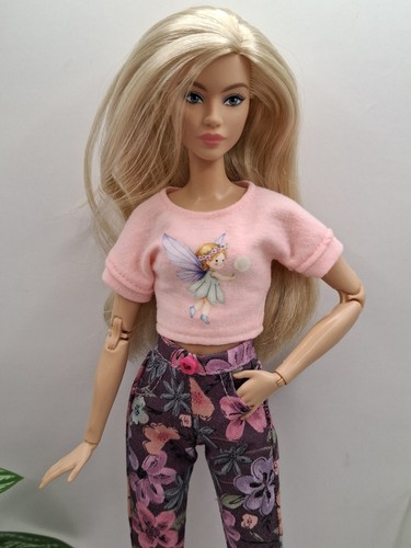 Blumenhose und rosa top - blumenhose,