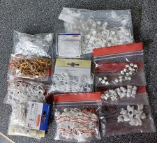 Gardinenzubehör. Ganzes Paket voller Haken etc.