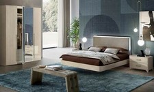 Moderner Kleiderschrank