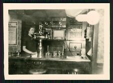 12x Foto - Kneipe Gasthof Wirtin Kellner Gäste am Tresen Theke Gastronomie .....
