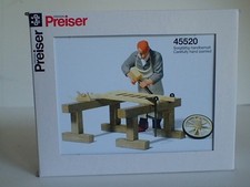 Preiser Wagner bei der Arbeit