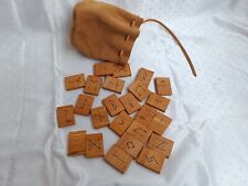 24 Runensteine - Holz (Moor Erle)