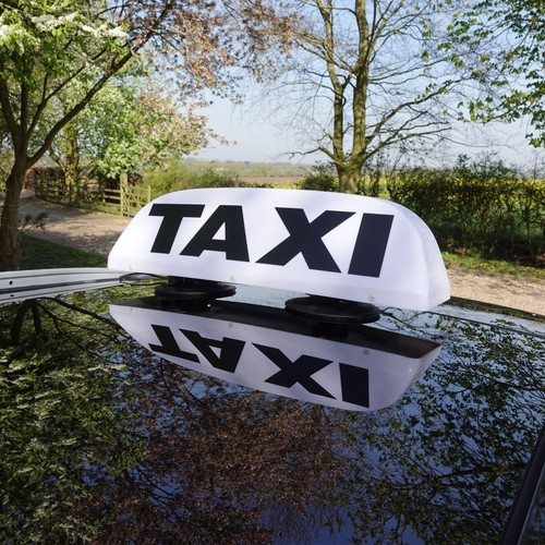 Taxi schild für - taxi, glasdach