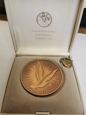 Medaille + Anstecknadel - Verband Deutscher Brieftaubenliebhaber Essen mit Etui