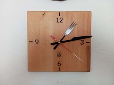 Design Wanduhr Buche 20x20cm