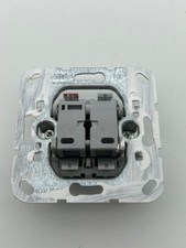 Gira 012600 UP Tastschalter