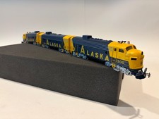 Marklin 3663 GM EMD F-7 A-B-A
