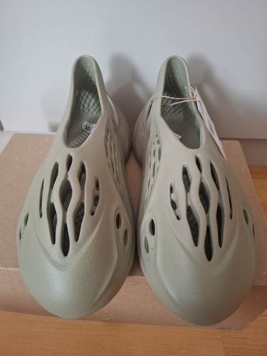 Adidas yeezy foam rnr - adidas, runner
