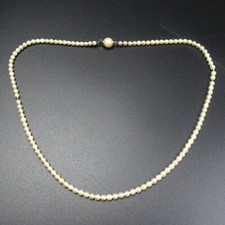 J. KOEHLE Perlenkette mit