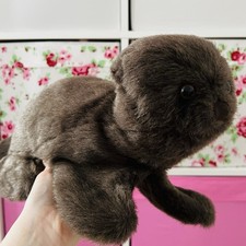 Vintage Folktails Otter